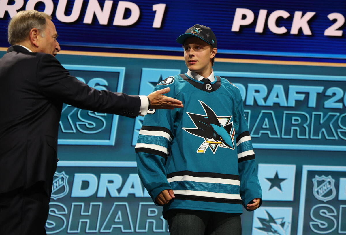  Otto Pilot: Sharks' Ivar Stenberg Credits His Older Brother Otto For Helping Him Get To The NHL 