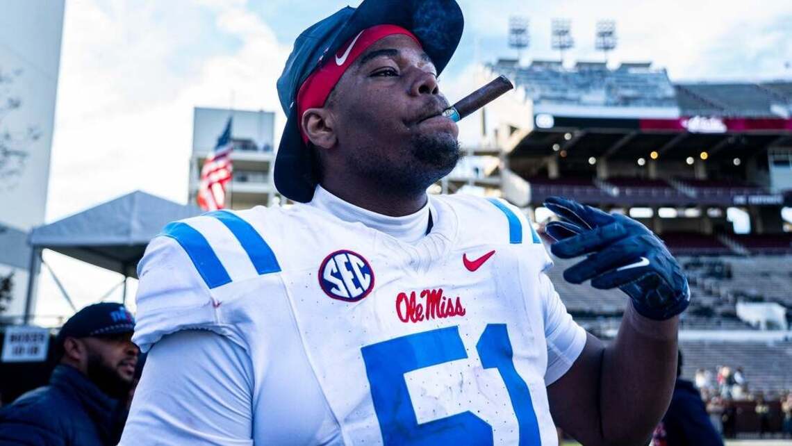 LSU leaves former pro players off roster for opener vs. Clemson