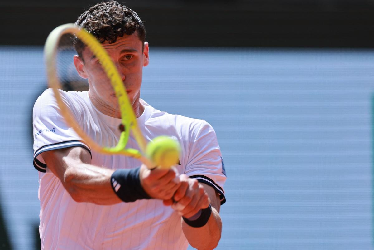 Tennis - French Open - Roland Garros, Paris, France - May 28, 2026 Argentina's Juan Manuel Cerundolo in action during his second round match against Italy's Jannik Sinner REUTERS/Stephanie Lecocq