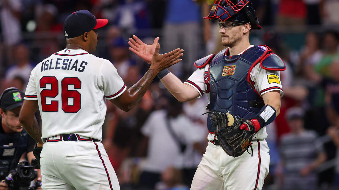Iglesias, Braves hold on to end Dodgers’ six-game win streak