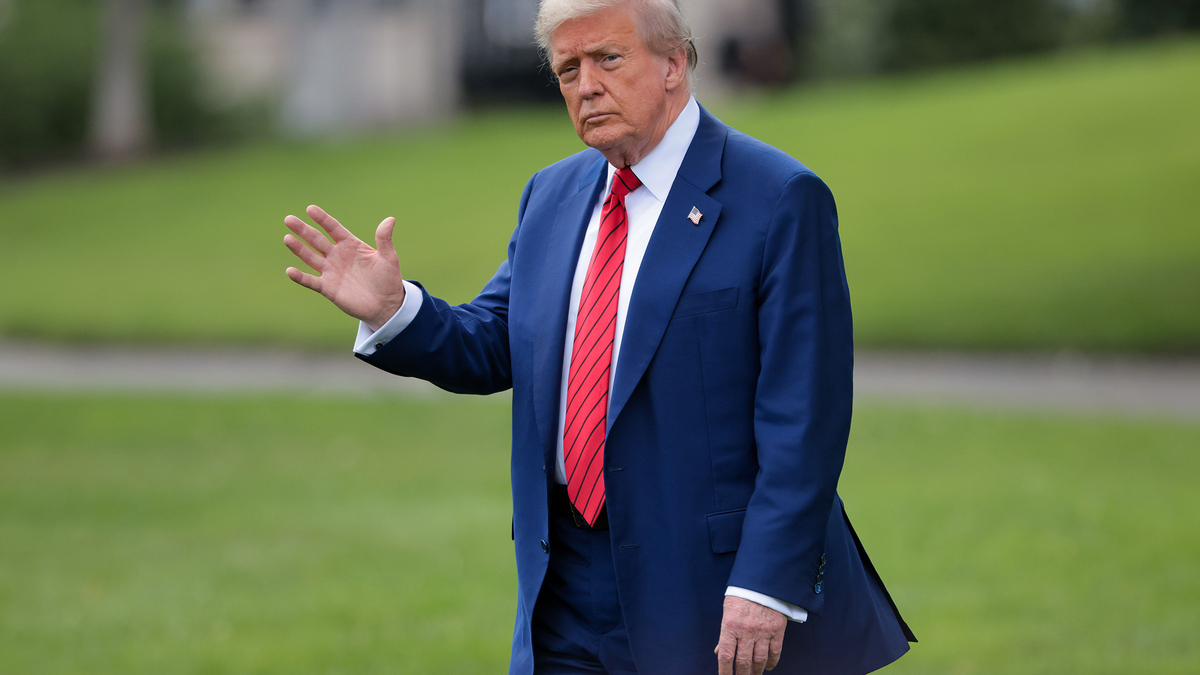 U.S. President Donald Trump walks out of the Oval Office before boarding Marine One on the South Lawn of the White House on June 20, 2025, in Washington, D.C. In 2026, Trump announced the U.S. has killed the leader of the Tren De Aragua drug cartel, Niño Guerrero, in a strike that was coordinated with Venezuela.  (Kayla Bartkowski/Getty Images/TNS)