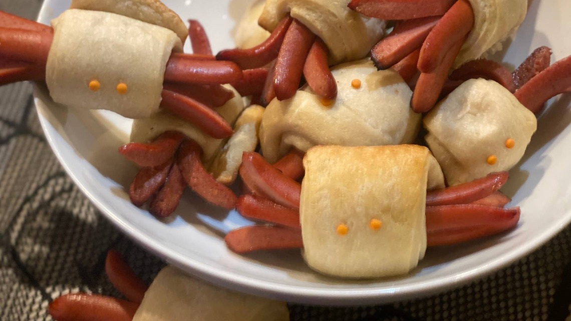 I Tried the Viral 'Spider Hot Dogs' That Are the Perfect Way To Celebrate Spooky Season 