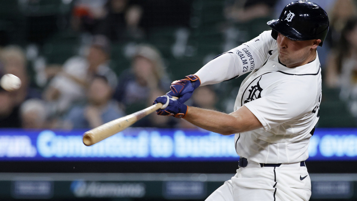 Tigers hit four homers to win rain-delayed opener vs. Twins 