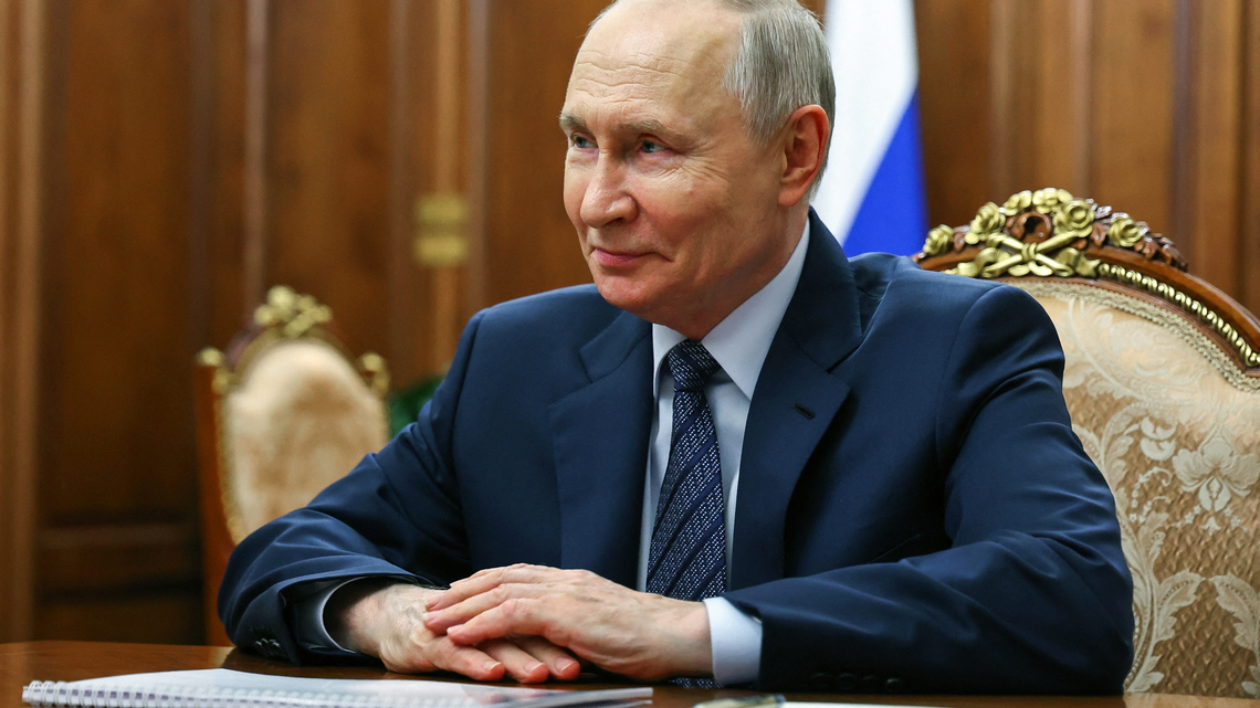 Russia ruling party wins big in Kremlin-managed parliament vote 