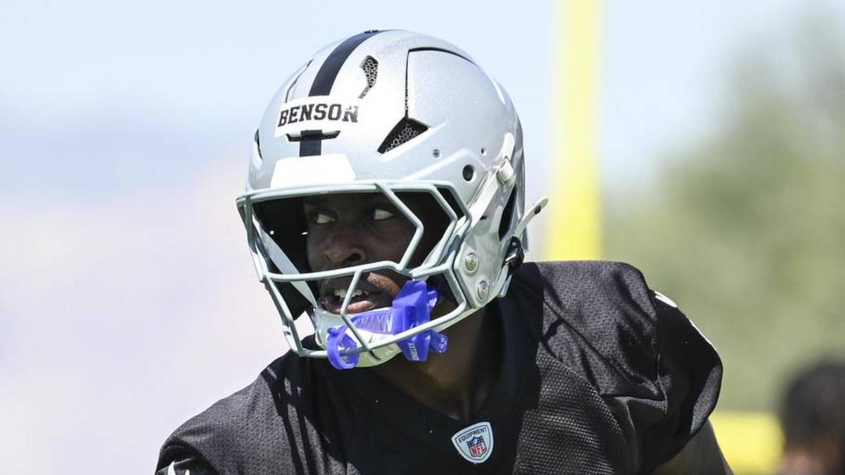  May 2, 2026; Henderson, NV, USA; Las Vegas Raiders wide receiver Malik Benson (19) runs through a drill during a Rookie Minicamp at Intermountain Health Performance Center. Mandatory Credit: Candice Ward-Imagn Images | Candice Ward-Imagn Images 