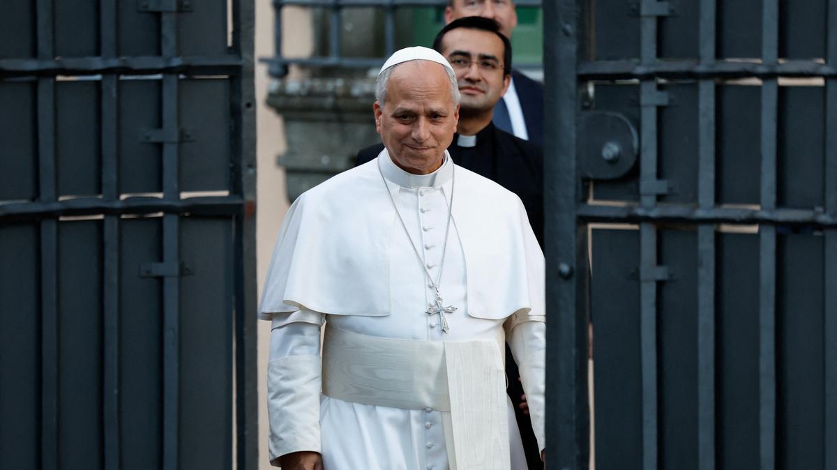 Pope Leo XIV walks outside the papal residence before heading back to the Vatican, in Castel Gandolfo, Italy, June 2, 2026. REUTERS/Remo Casilli