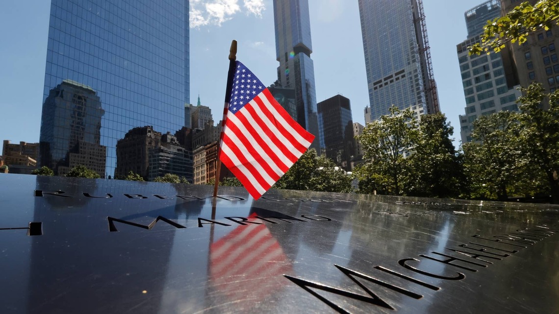 Viral Reddit Thread Shares 9/11 Stories That Will Leave You In Tears 