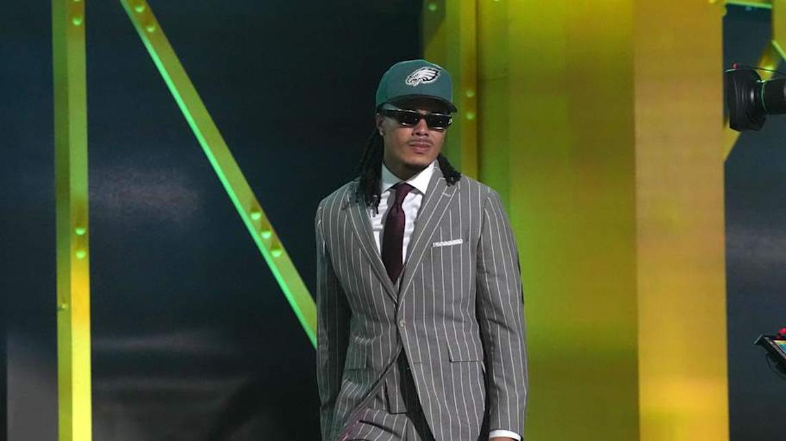  Apr 23, 2026; Pittsburgh, PA, USA; Southern California Trojans receiver Makai Lemon is selected by the Philadelphia Eagles as the number 20 pick during the 2026 NFL Draft at Acrisure Stadium. Mandatory Credit: Kirby Lee-Imagn Images | Kirby Lee-Imagn Images 