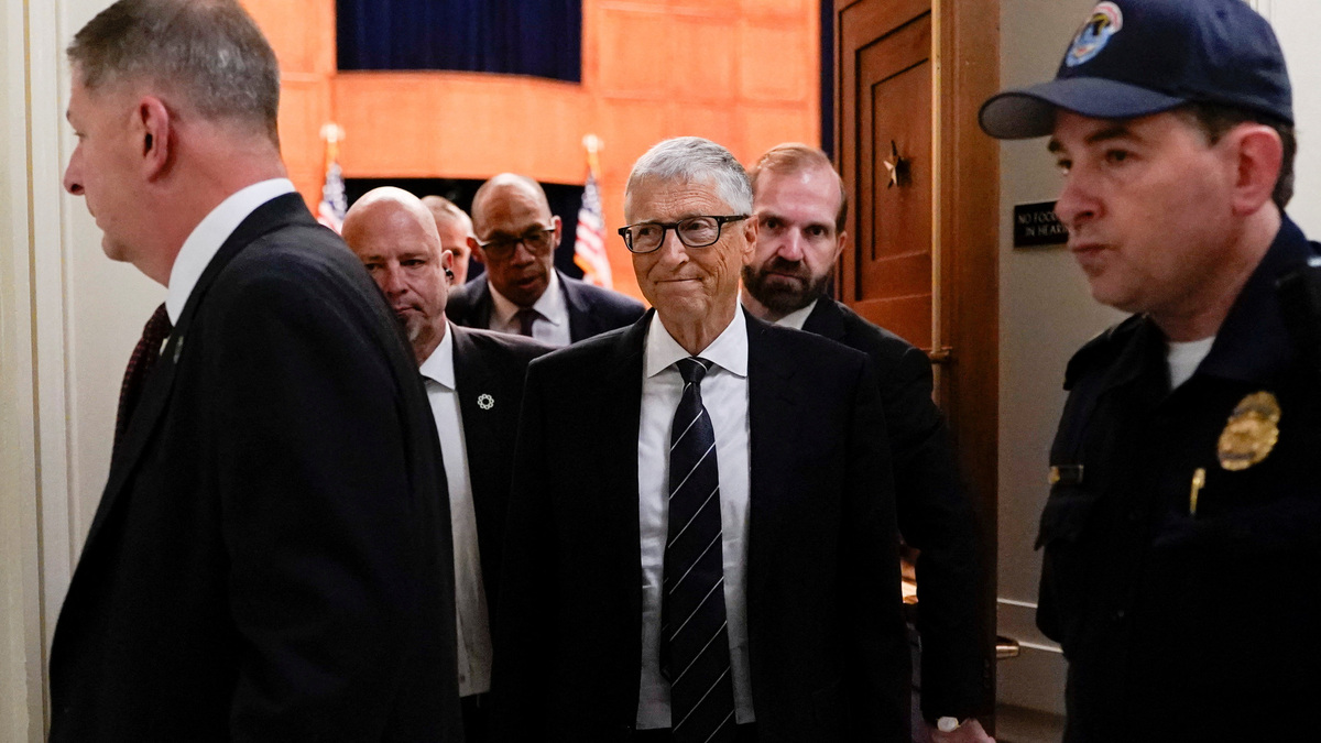 Bill Gates departs following a closed door interview before the House Oversight Committee investigating late financier and sex offender Jeffrey Epstein, on Capitol Hill in Washington, D.C., U.S., June 10, 2026. REUTERS/Elizabeth Frantz