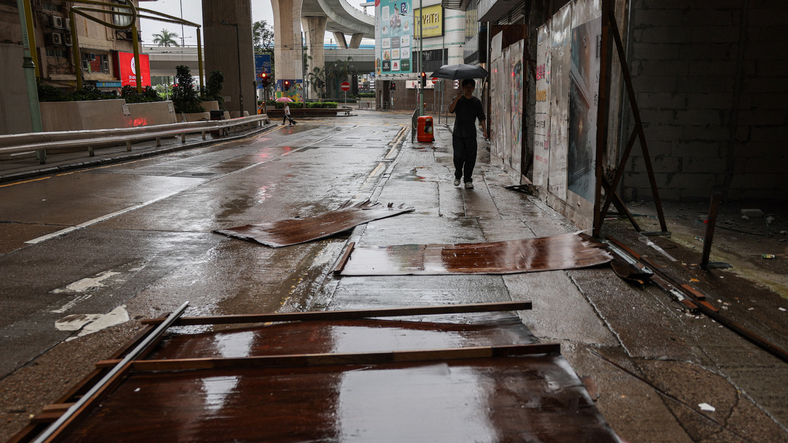 Southern China drenched as Typhoon Noul makes landfall 