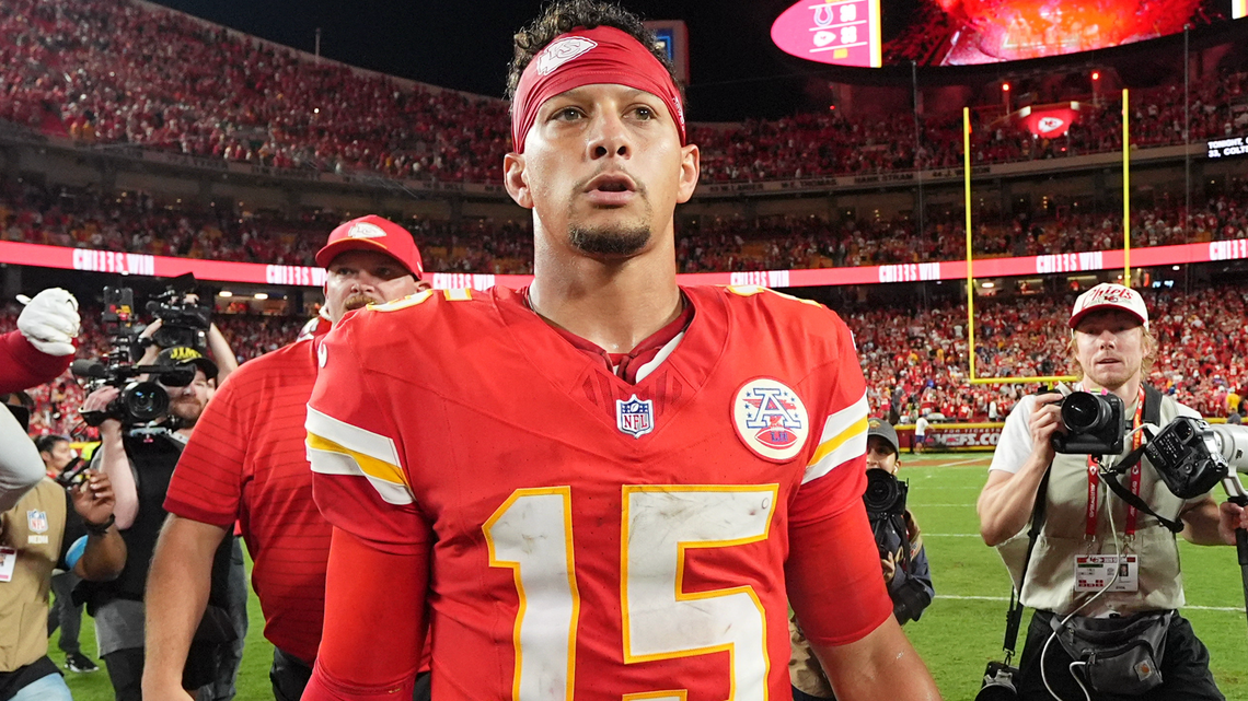 Patrick Mahomes Has Strong Words For Maxx Crosby Ahead of Raiders Game 