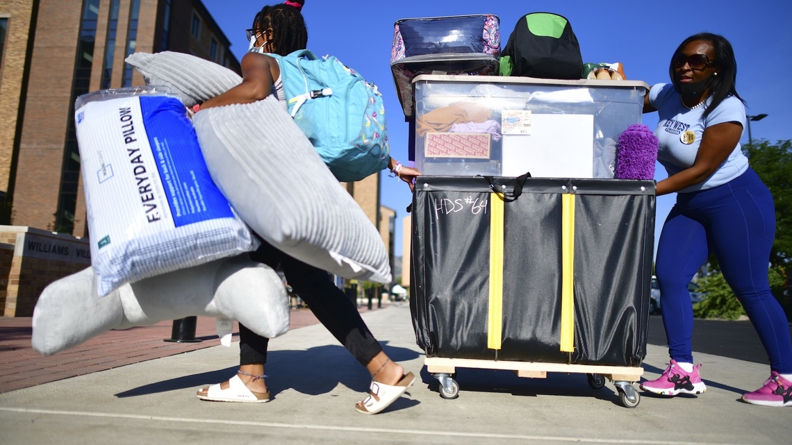 Freshman College Move-In Day Guide: How to Pack Smart, Survive the Chaos and Handle Roommates