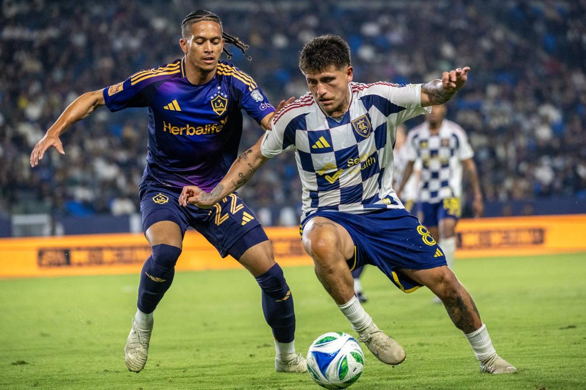  Diego Luna #8 of Real Salt Lake battles Elijah Wynder #22 of Los Angeles Galaxy during the second half of the match at Dignity Health Sports Park on May 31, 2025 in Carson, California. The Los Angeles Galaxy won the match 2-0 (Photo by Shaun Clark/Getty Images) Photo by Shaun Clark/Getty Images