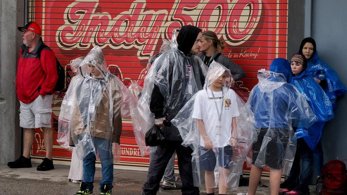 Rain wipes out Indy 500 practice, delays qualifying 