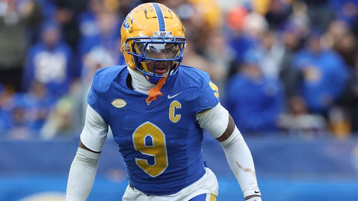 How Louis Is a Key Piece to Implement Green Bay Way on Defense