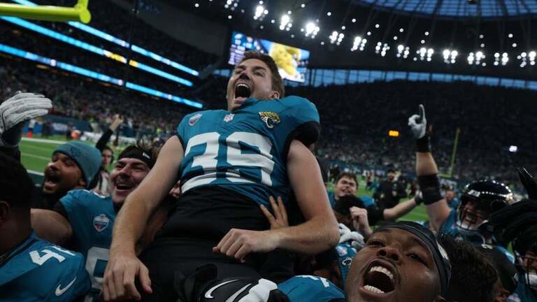 NFL roundup: Jaguars stun Eagles in final seconds in London 