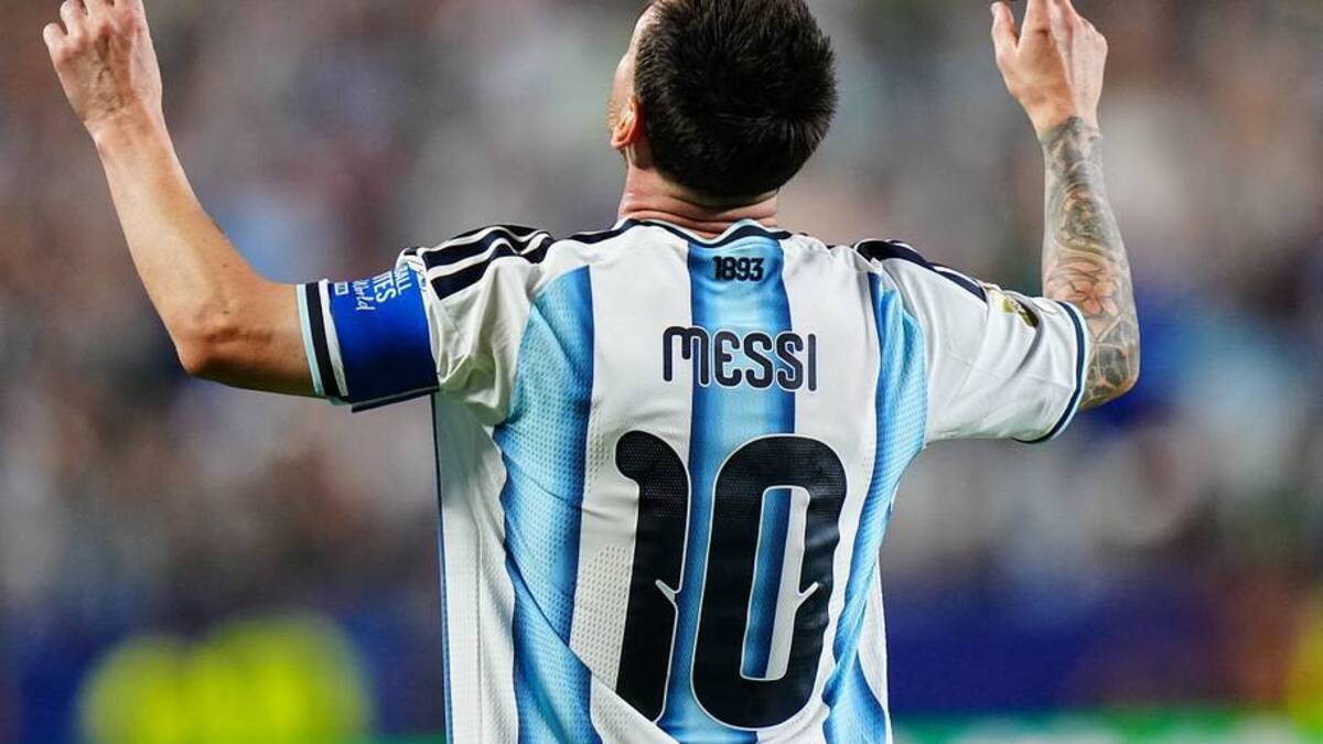  Messi's next goal will make history. | Hakan Akgun/Anadolu/Getty Images 