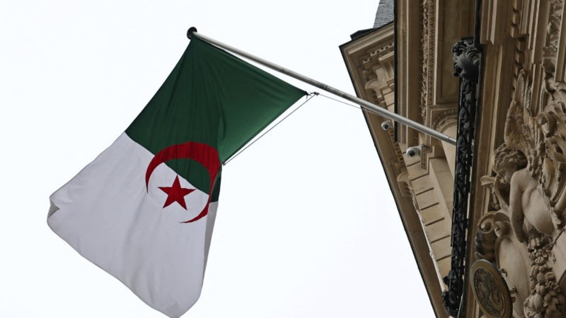 Algeria cuts diplomatic ties with the UAE