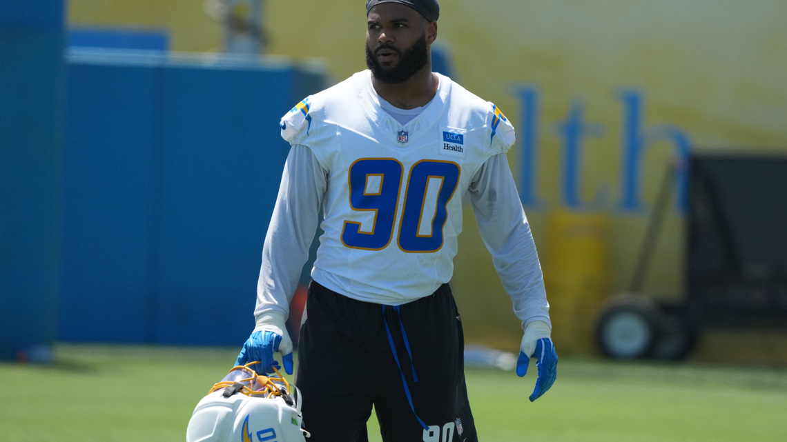 Akheem Mesidor continues to ascend amid Chargers' difficult season 