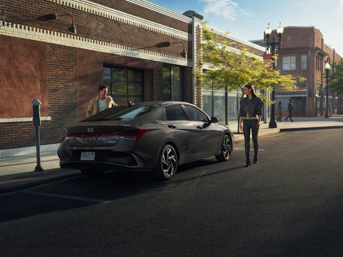  2026 Hyundai Elantra Hybrid