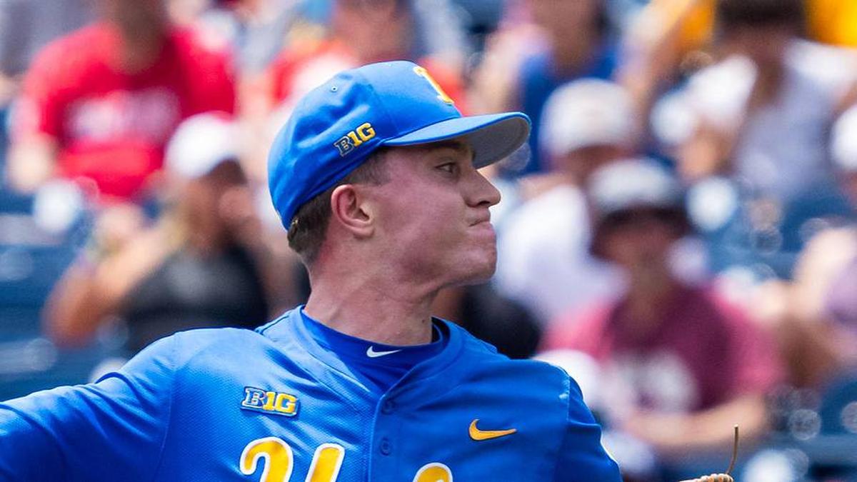  Jun 14, 2025; Omaha, Neb, USA; UCLA Bruins starting pitcher Michael Barnett (55) pitches against the Murray State Racers during the first inning at Charles Schwab Field. Mandatory Credit: Dylan Widger-Imagn Images | Dylan Widger-Imagn Images 