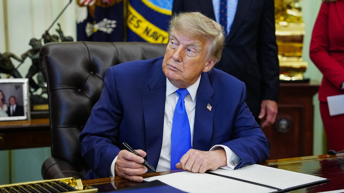 Trump weighs call for capital gains tax cuts as midterm boost 
