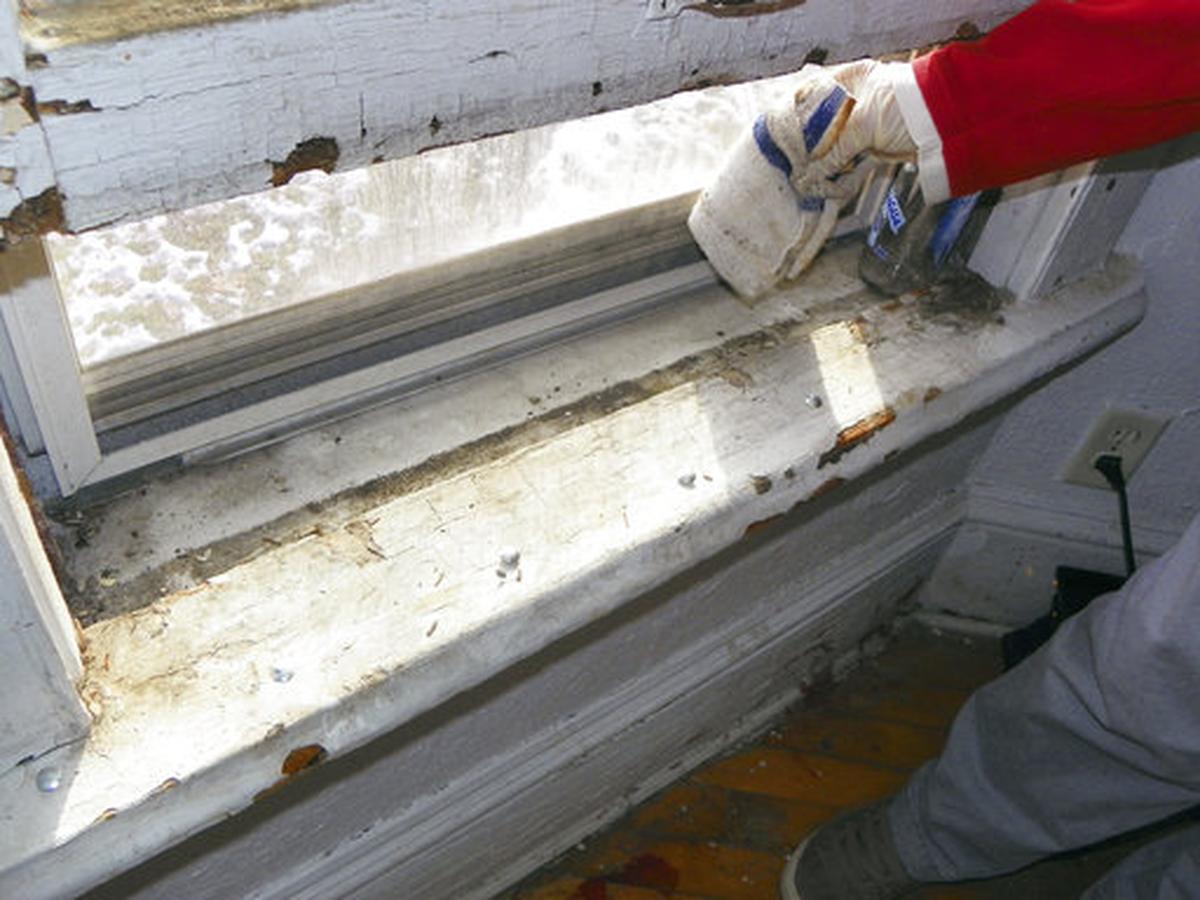 Lead-based paint in houses built before 1978 is the most likely cause of lead poisoning in children in Washington state, says Washington Poison Prevention.