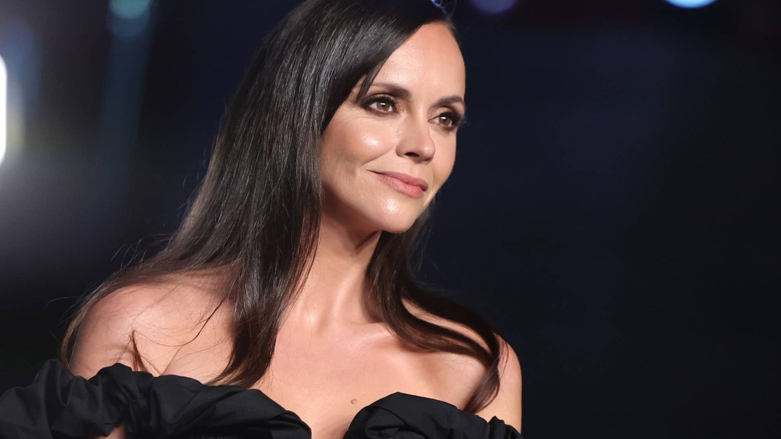 Christina Ricci Teases ‘Yellowjackets' Ending After 4 Seasons-and Why She Doesn't Dress Up for Halloween (Exclusive) 