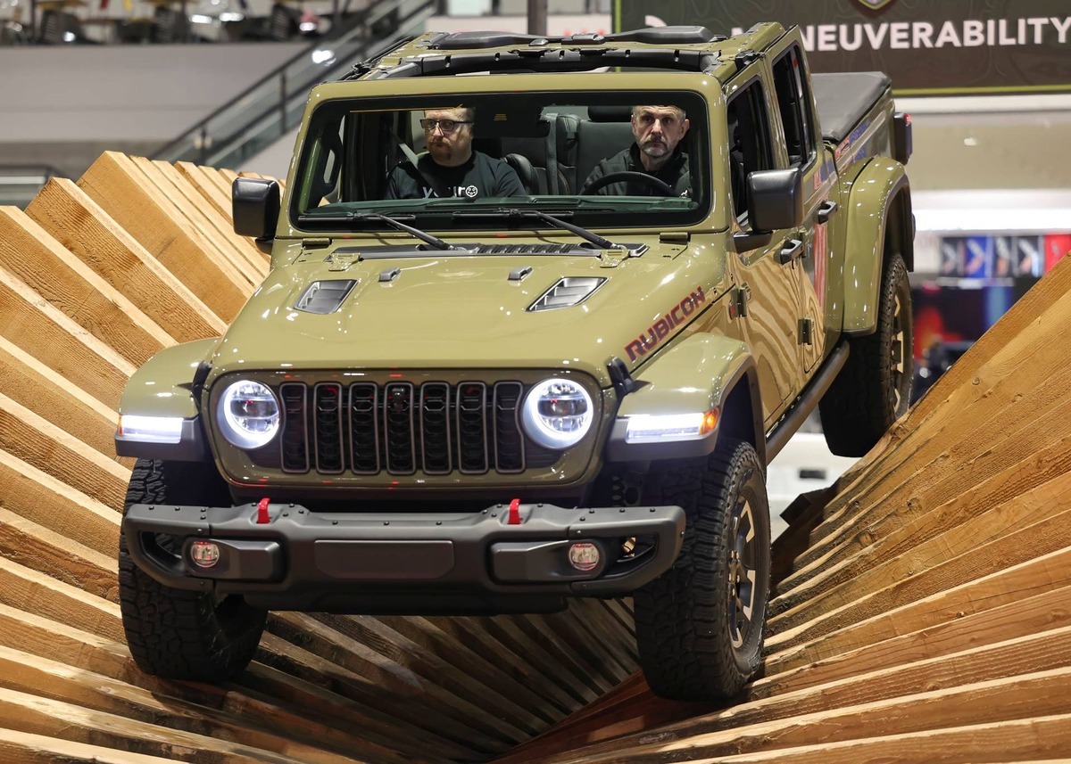 Jeep owners need to be aware of the vehicle fire risk that triggered a recall. 