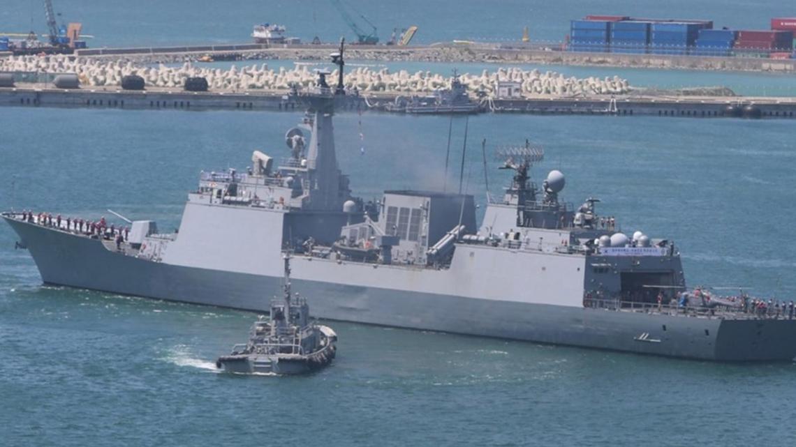 Experts urge caution on Trump call for Hormuz deployment 