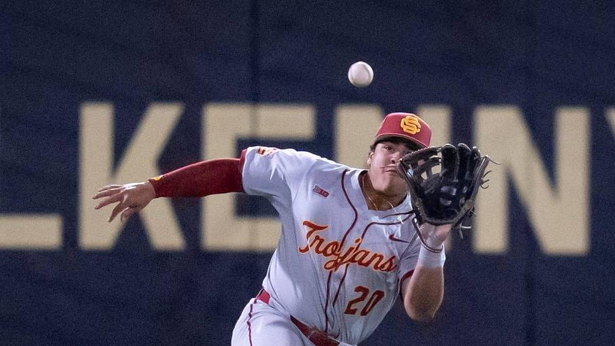  USC's Isaac Cadena makes a catch to clinch the Trojans' win in extra innings as the Oregon Ducks host the USC Trojans on May 14, 2026, in Eugene, Oregon. | Ben Lonergan/The Register-Guard / USA TODAY NETWORK via Imagn Images 