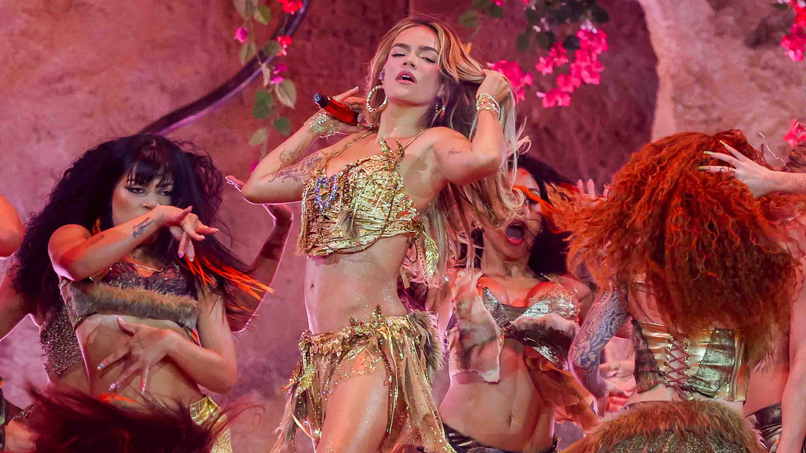 Review: Latin music superstar delivers the pop concert spectacle of the year 
