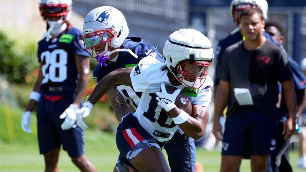  Wide receiver Kyle Williams runs with the ball during practice on July 23, 2025, the opening day of New England Patriots training camp at Gillette Stadium in Foxboro, Massachusetts. | Kris Craig/The Providence Journal / USA TODAY NETWORK via Imagn Images 