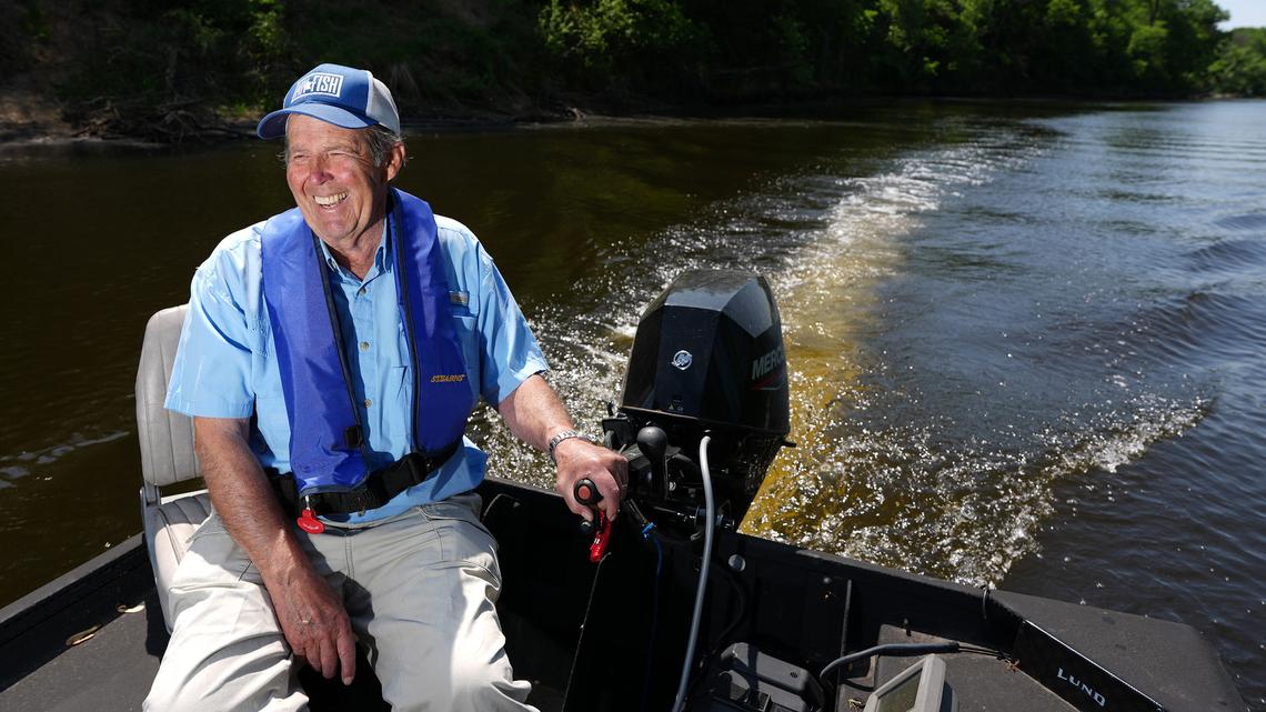 ‘Turkey nut' Ron Schara is done hunting, but fishing still keeps him guessing 