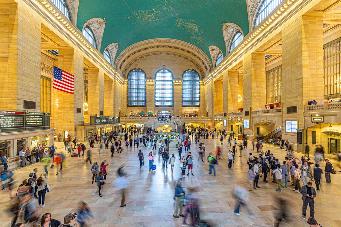  Stock image: the main hall of Grand Central Terminal in New York City. 