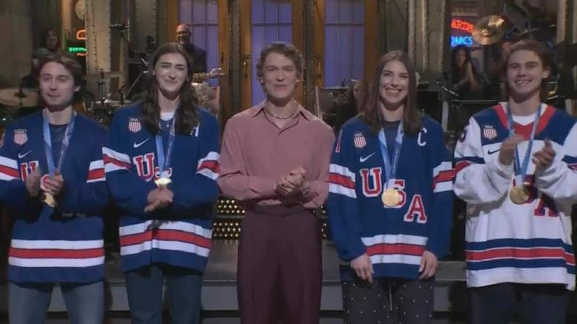 Hilary Knight References Trump's Phone Call With Clever Joke During ‘SNL' Appearance