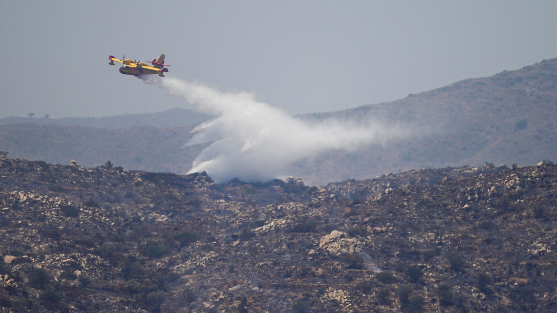 British couple saved from Spanish ravine after deadly wildfire
