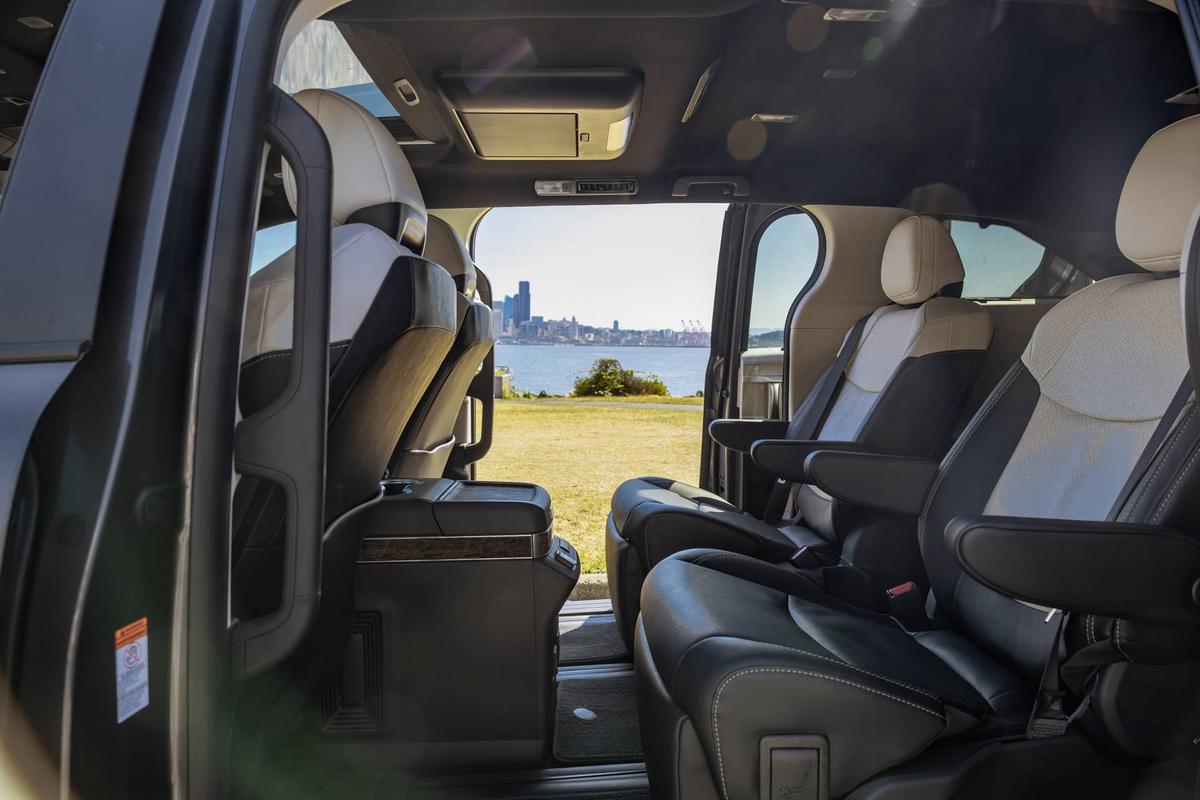  2025 Toyota Sienna Toyota