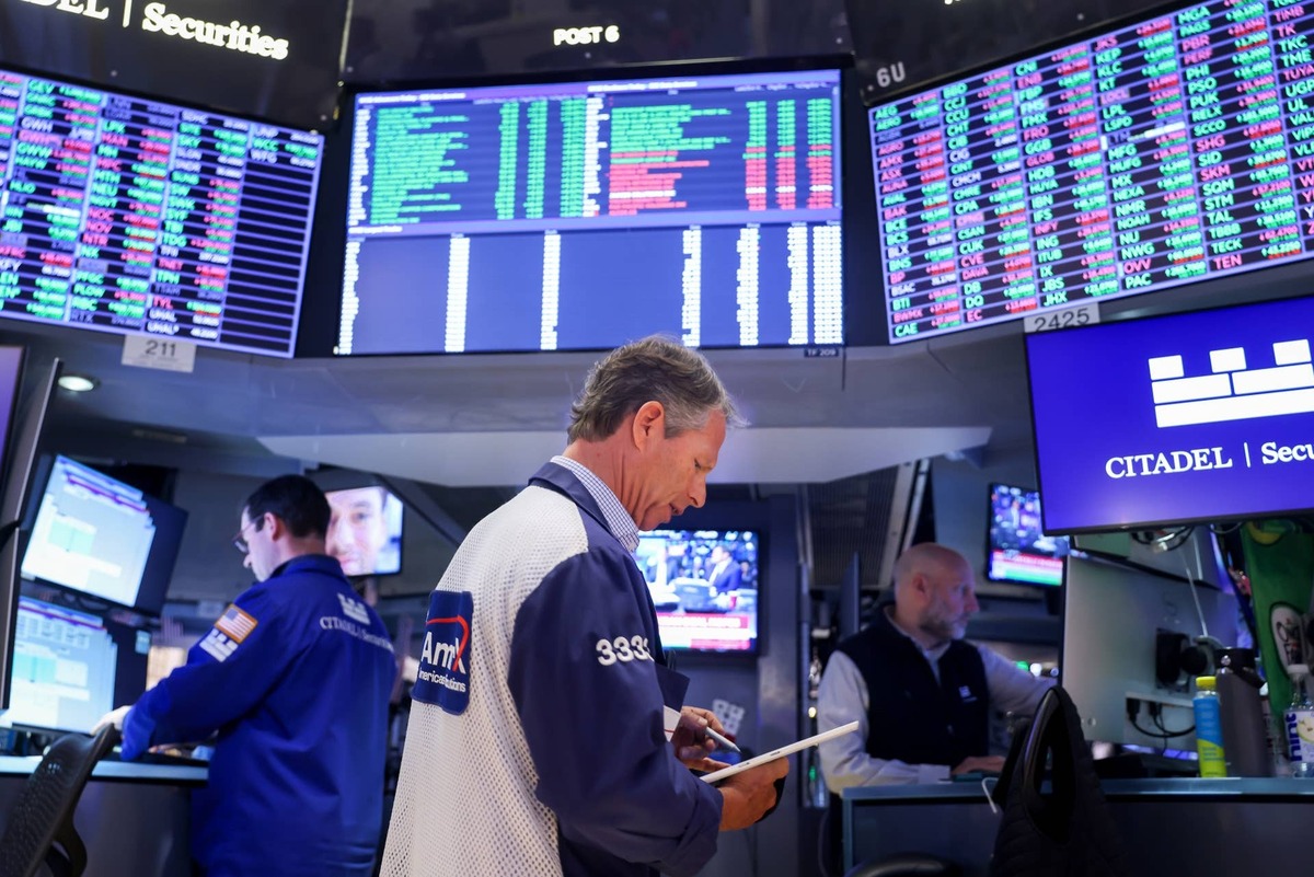  Wells Fargo raised its S&P 500 target as earnings expectations improved. Michael Nagle/Bloomberg via Getty Images