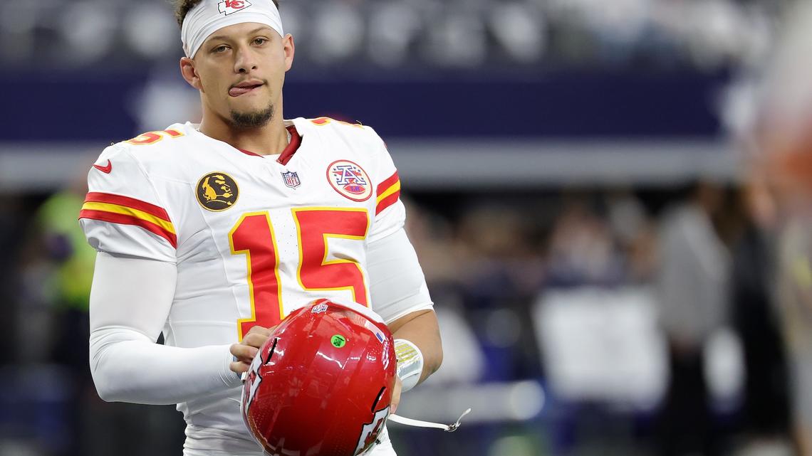 NFL Insider Gives Ominous Warning About Patrick Mahomes' Injury Recovery 