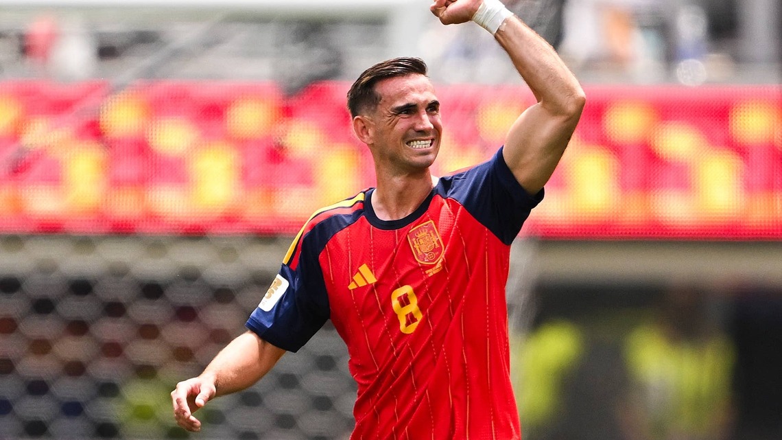 Diving Deep Into Fabián Ruiz's Personal Life- Wife, Children, Parents, Siblings, Ethnicity & Family Background 