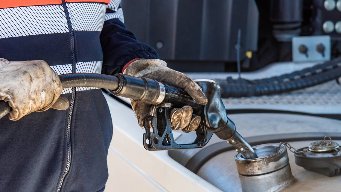 Trump's diesel deal with Russia fails to impress markets 