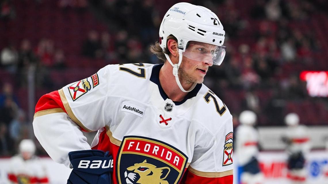 Panthers snap skid with 6-2 victory over Maple Leafs