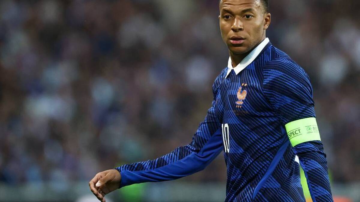 Kylian Mbappé is the leading Golden Boot contender. | Franck Fife/Getty Images 