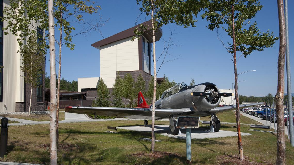 2 soldiers from Alaska's Joint Base Elmendorf-Richardson hurt after incident with brown bear during Arctic Valley exercise 