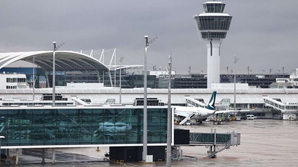 Smell of smoke forces evacuation of Munich Airport control tower 