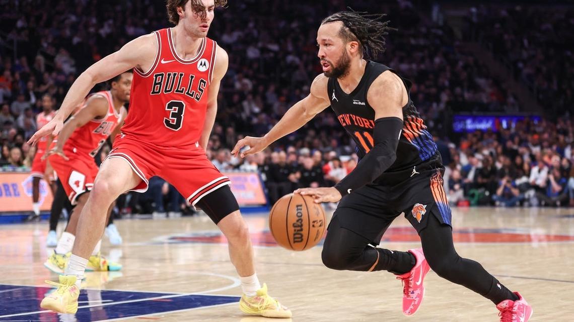 Knicks, Hawks meet in potential playoff preview 