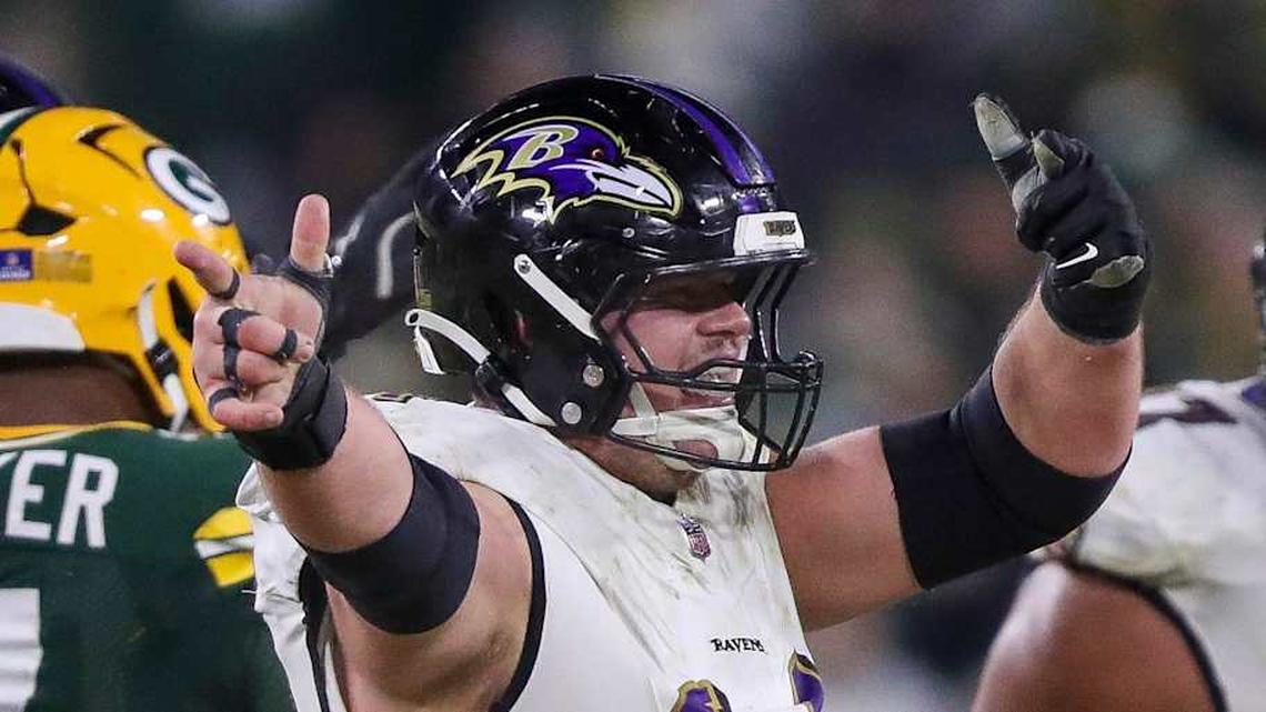  Baltimore Ravens center Tyler Linderbaum (64) reacts after a defensive penalty against the Green Bay Packers gives the Ravens a first down on Saturday, December 27, 2025, at Lambeau Field in Green Bay, Wis. The Ravens won the game, 41-24. Tork Mason/USA TODAY NETWORK-Wisconsin | Tork Mason / USA TODAY NETWORK via Imagn Images 