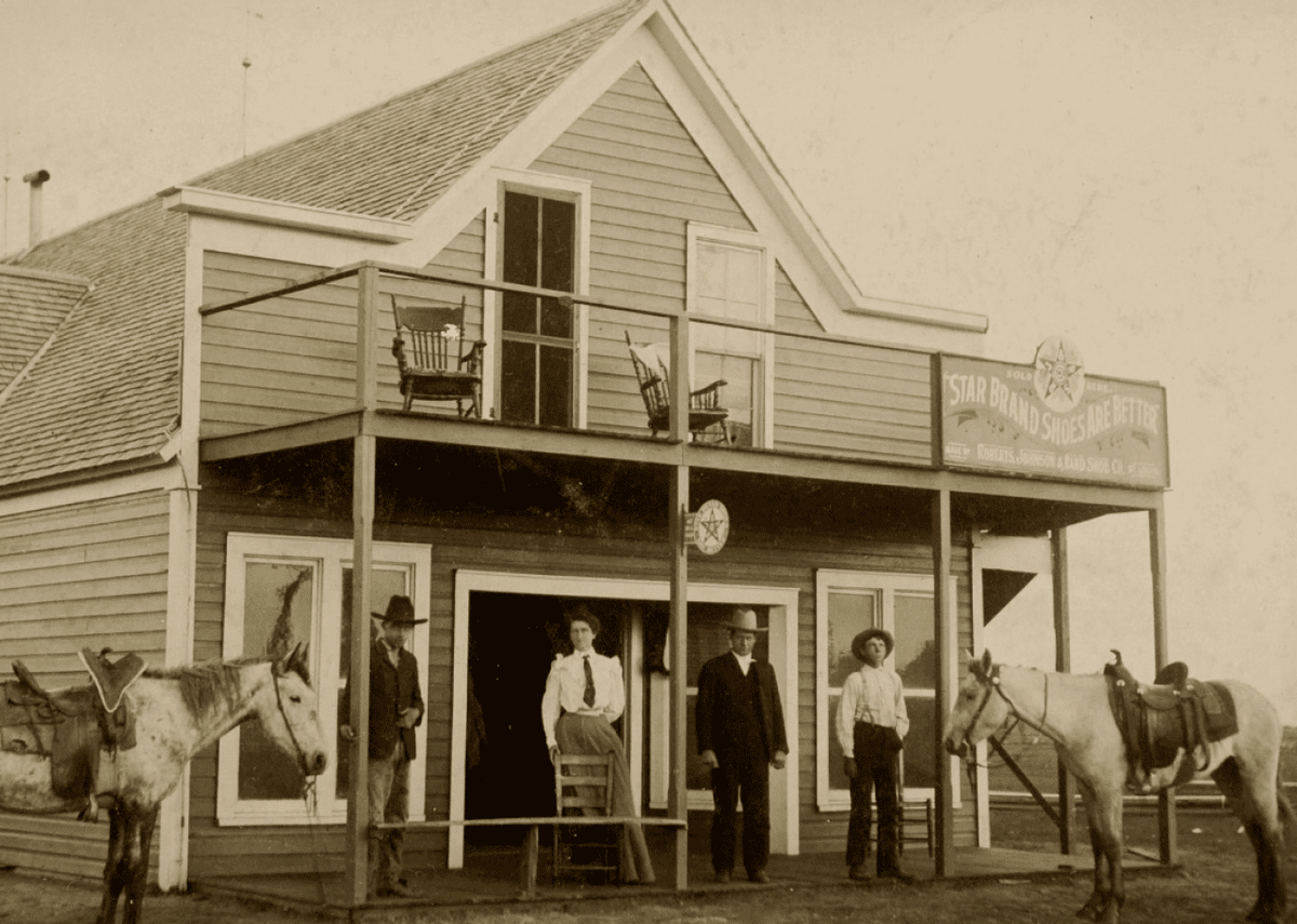  Carson Brothers/Buyenlarge // Getty Images 