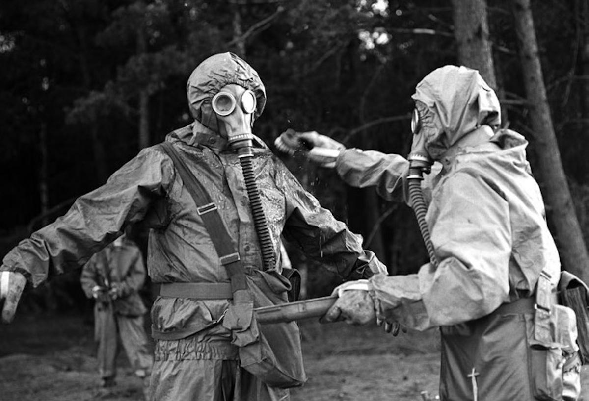  Stasi workers train for a nuclear emergency. Bundesarchiv 